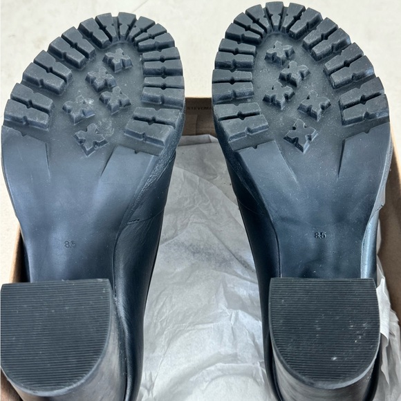 Steve Madden Loafers with stacked 4” heels and 1” platform. Excellent condition. - Picture 5 of 5